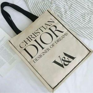 Christian Dior V&A Museum ivory canvas tote bag